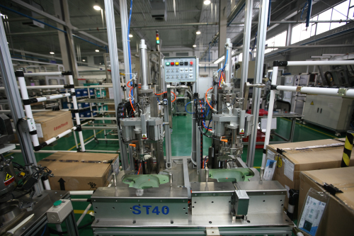 ST40 压housing设