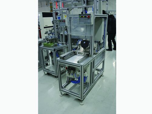 汽车安全气囊装配